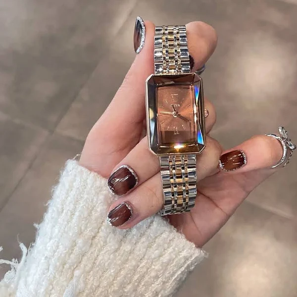 2024 damski zegarek retro lekki luksusowy