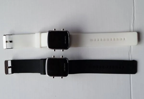 Zegarek Led Prostokąt Lustro