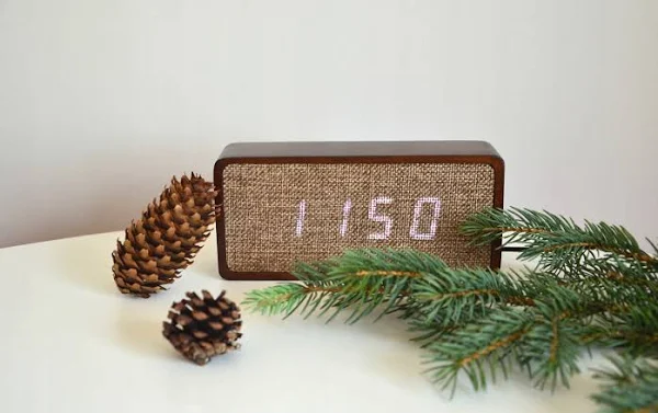 Jedyny taki na Allegro, Drewniany zegar Led