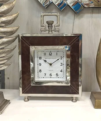 Zegar Stojący srebrny z brązową skórą