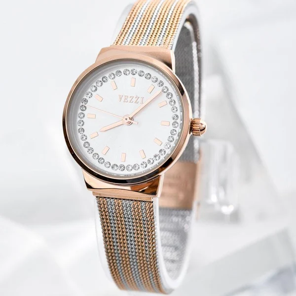 Zegarek z małą tarczą